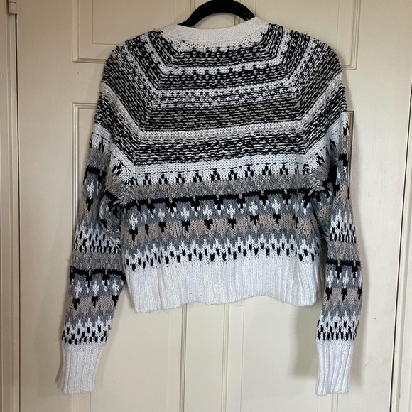 American Eagle Cropped Fair Isle Cardigan Sweater Women Size Small Casual Soft - Picture 9 of 10